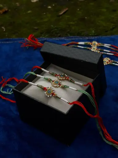 Subtle Pedal Rakhi